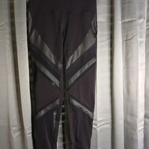 ALO Yoga Black Leggings